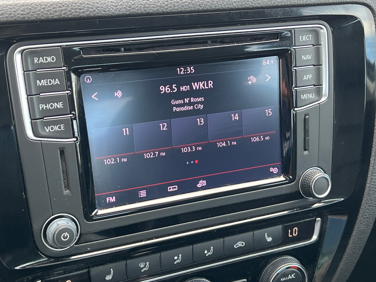 Thumbnail: 2018 Volkswagen Jetta - 3