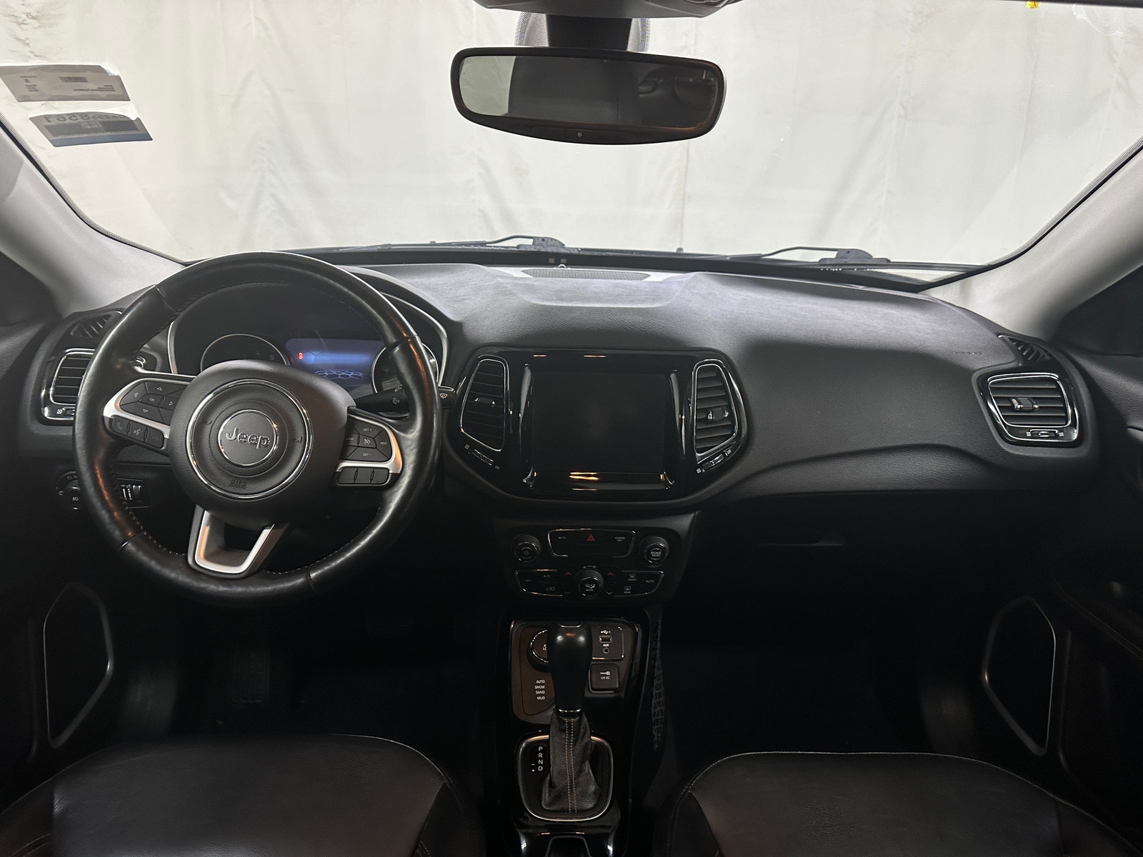 Thumbnail: 2020 Jeep Compass - 3