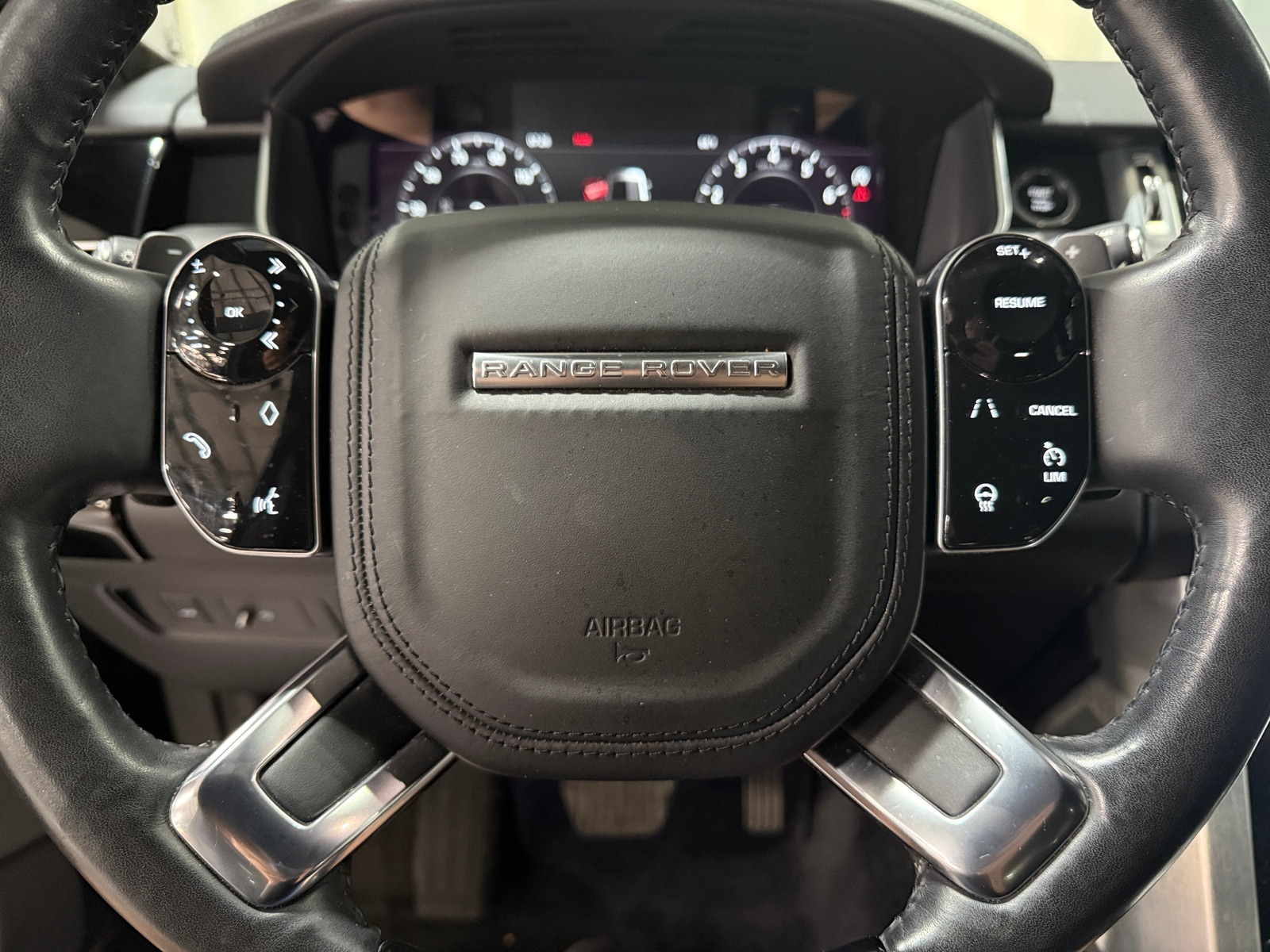 Thumbnail: 2020 Land Rover Range Rover - 4