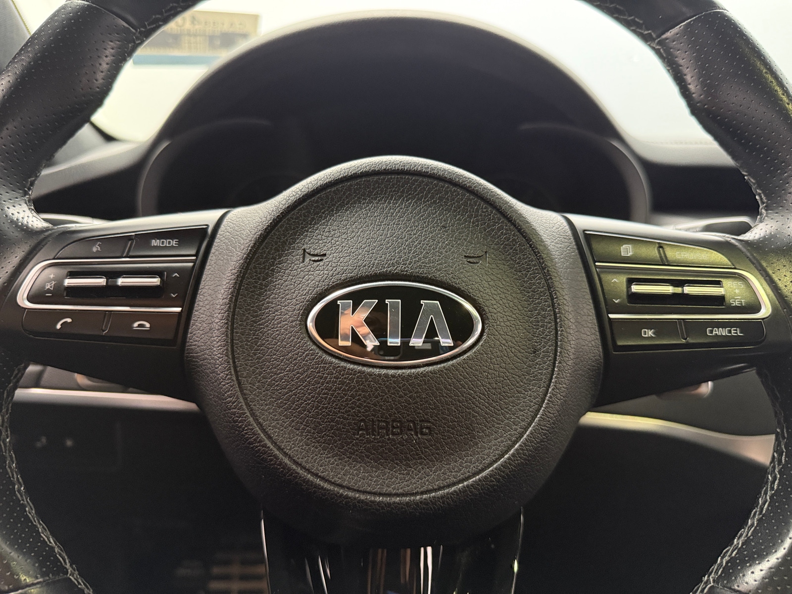 Thumbnail: 2020 Kia Stinger - 4