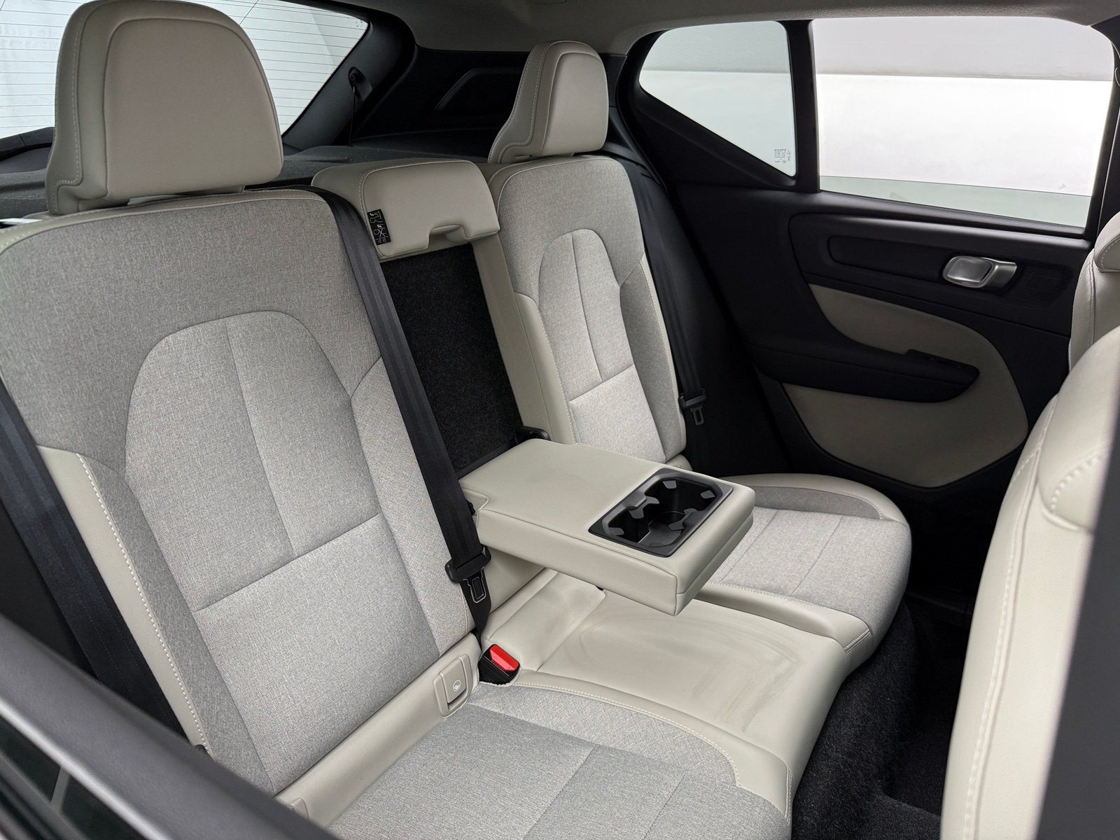Thumbnail: 2020 Volvo XC40 - 6
