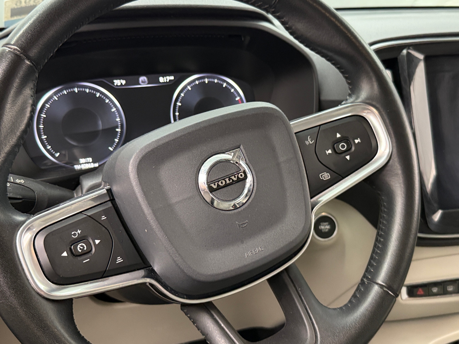 Thumbnail: 2020 Volvo XC40 - 5
