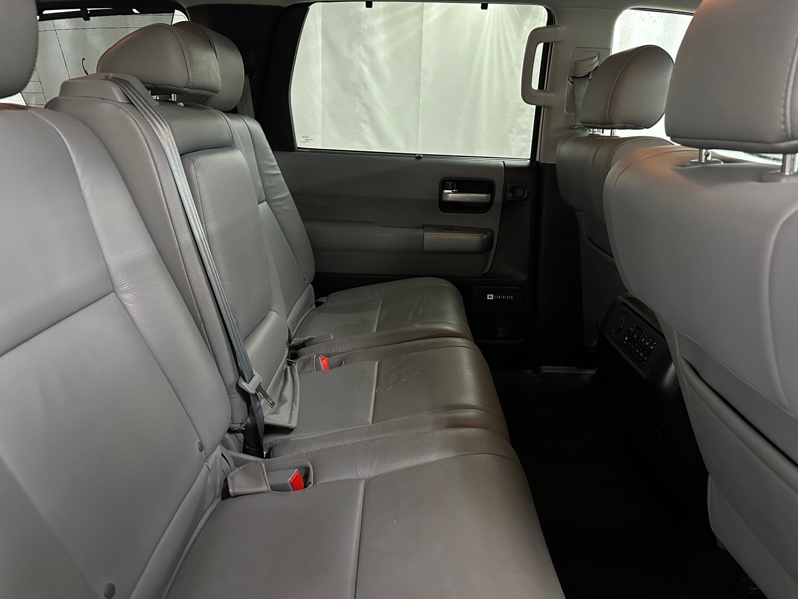 Thumbnail: 2015 Toyota Sequoia - 5