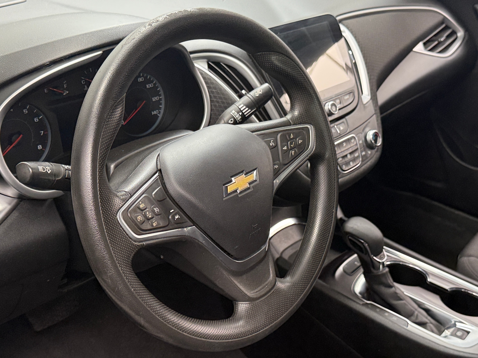 Thumbnail: 2023 Chevrolet Malibu - 5