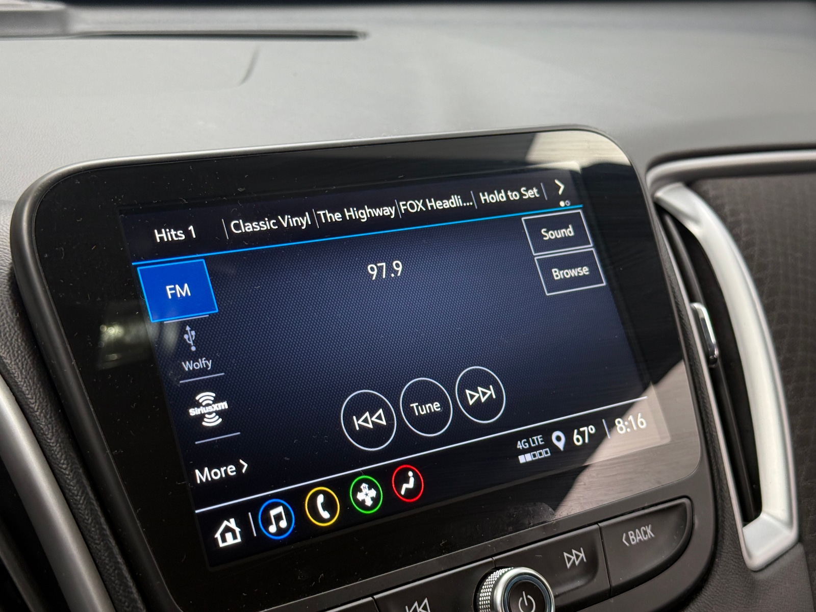 Thumbnail: 2023 Chevrolet Malibu - 4