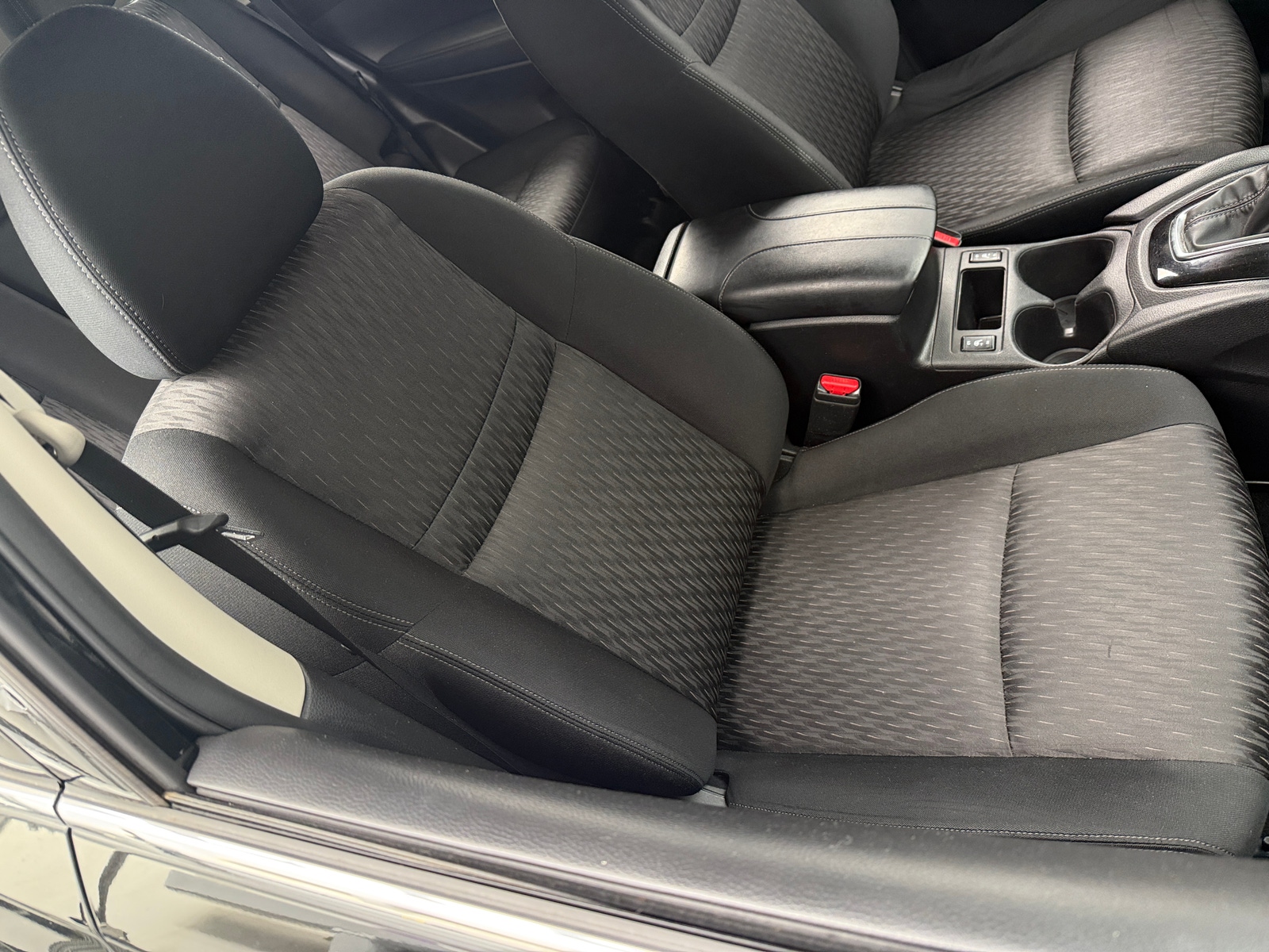 Thumbnail: 2019 Nissan Rogue - 2
