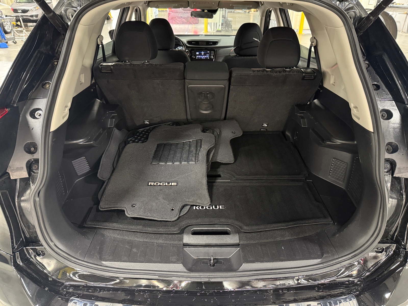 Thumbnail: 2019 Nissan Rogue - 7