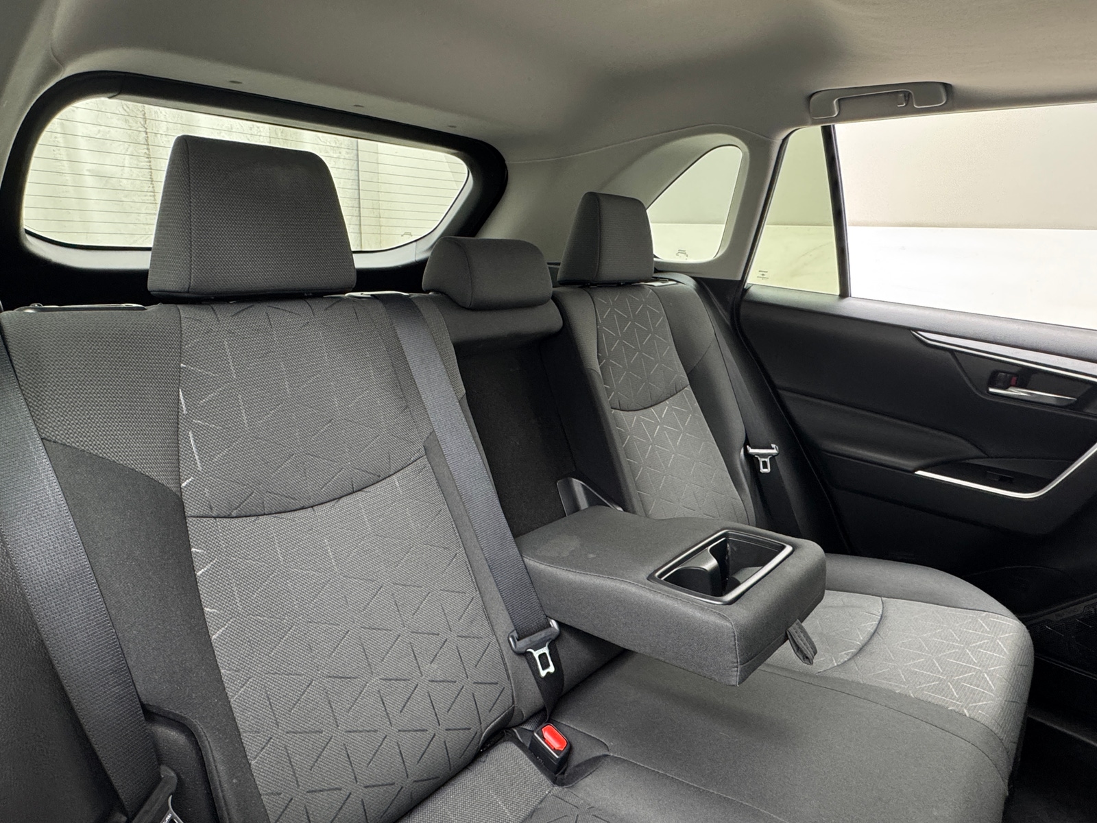 Thumbnail: 2020 Toyota RAV4 - 6