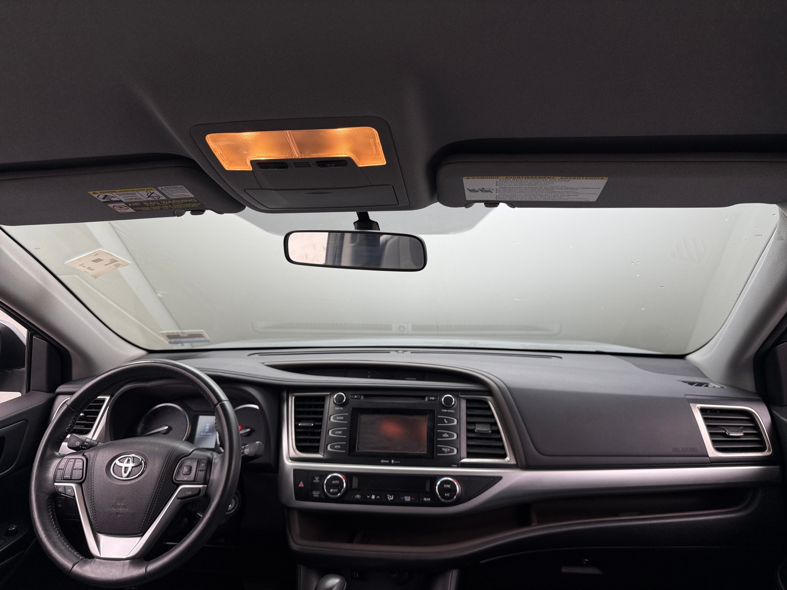 Thumbnail: 2015 Toyota Highlander - 3