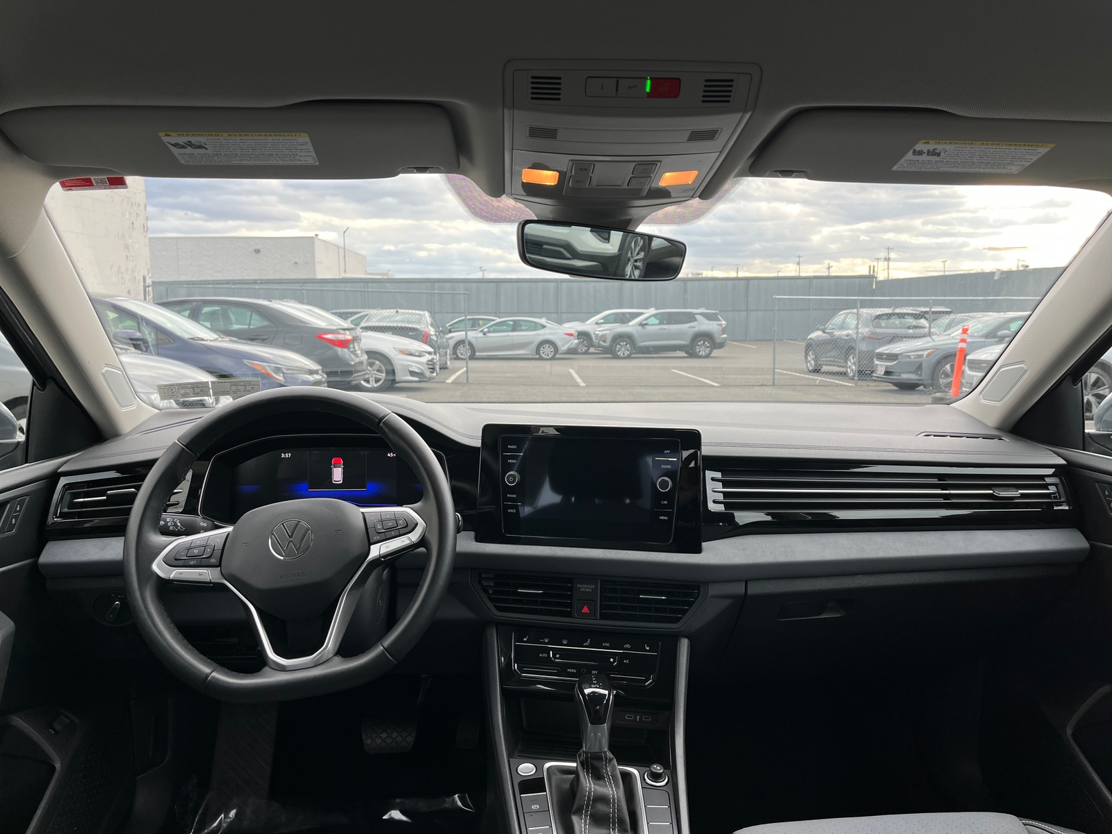 Thumbnail: 2025 Volkswagen Jetta - 3