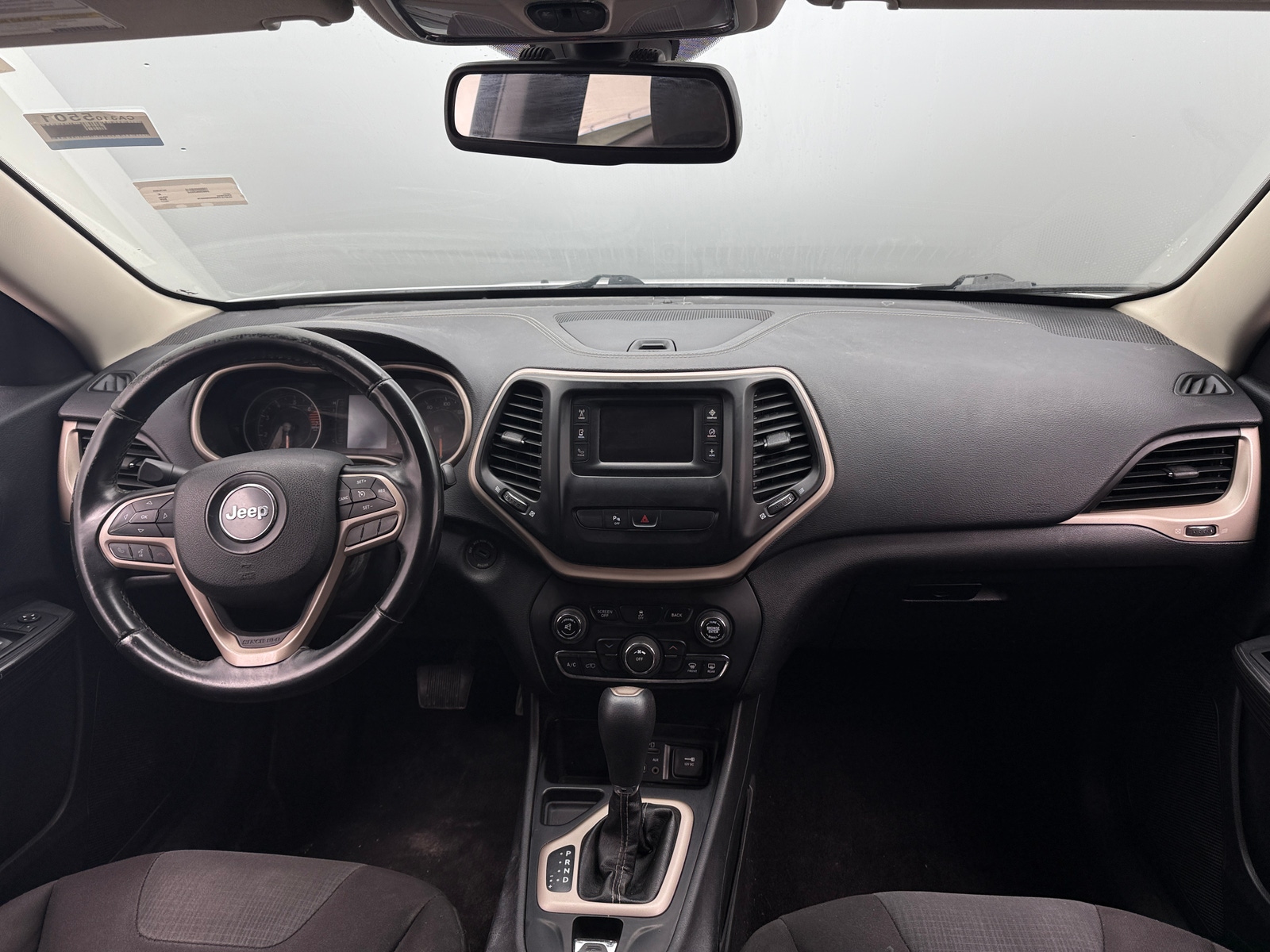 Thumbnail: 2017 Jeep Cherokee - 3