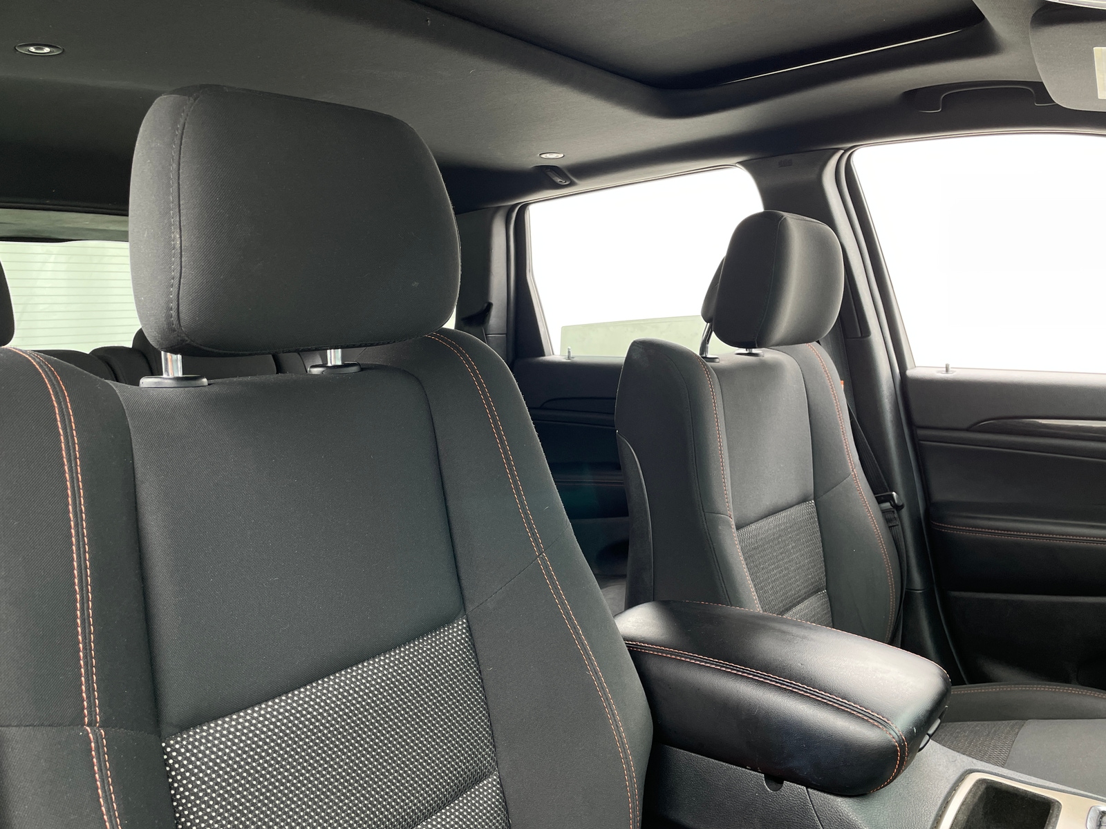 Thumbnail: 2016 Jeep Grand Cherokee - 2