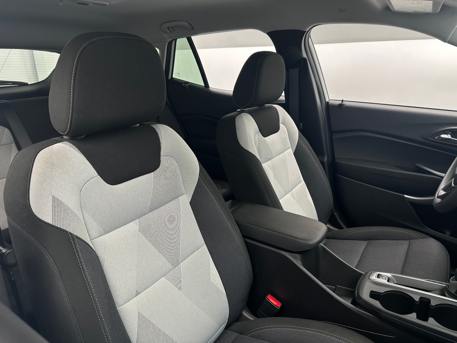 Thumbnail: 2025 Chevrolet Trax - 2