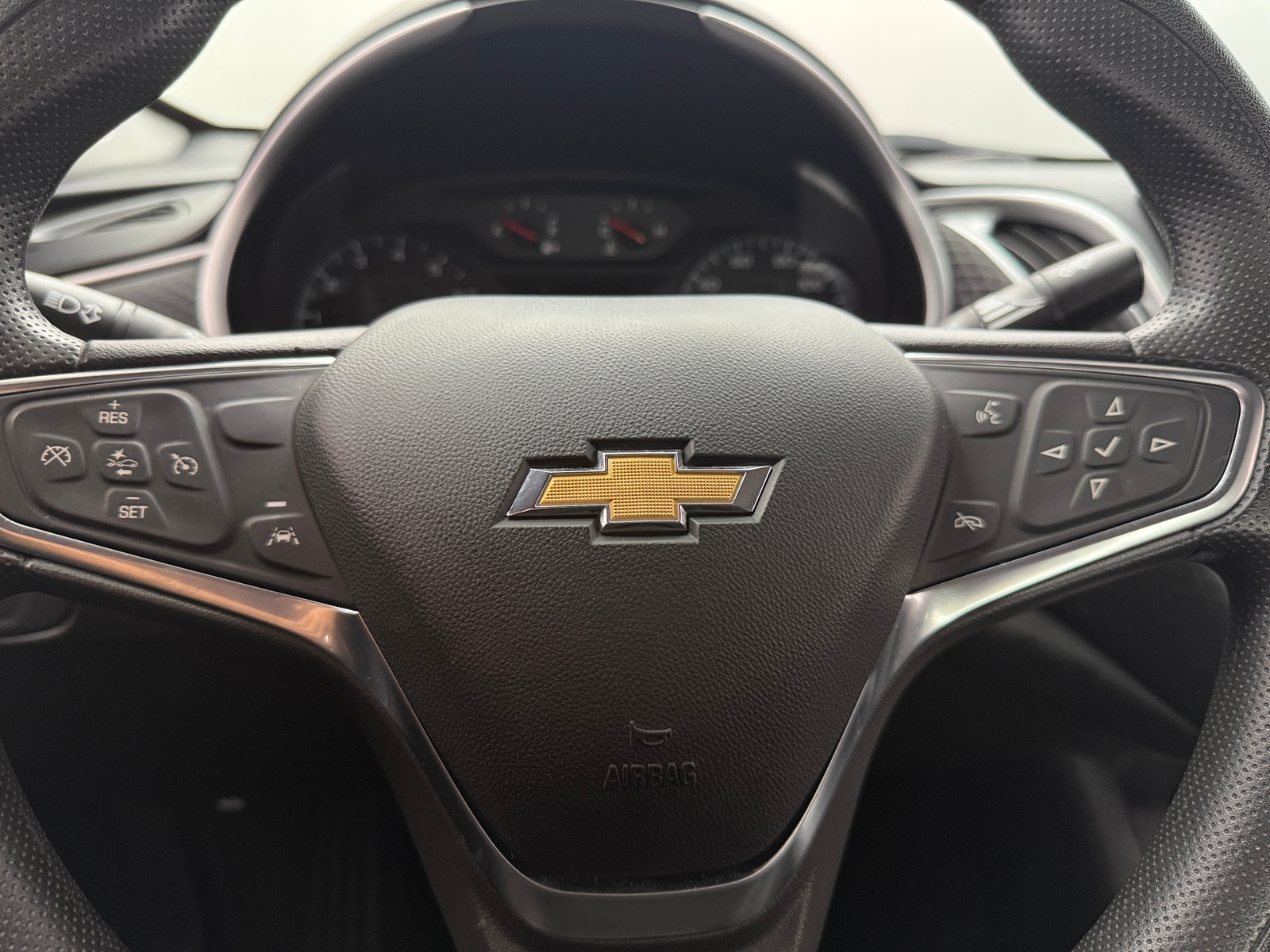 Thumbnail: 2024 Chevrolet Malibu - 5