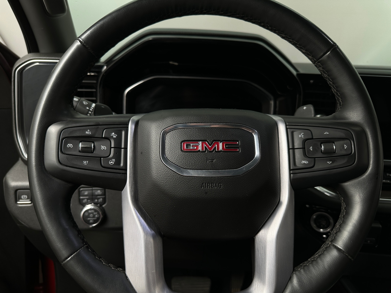 Thumbnail: 2024 GMC Sierra 1500 - 4