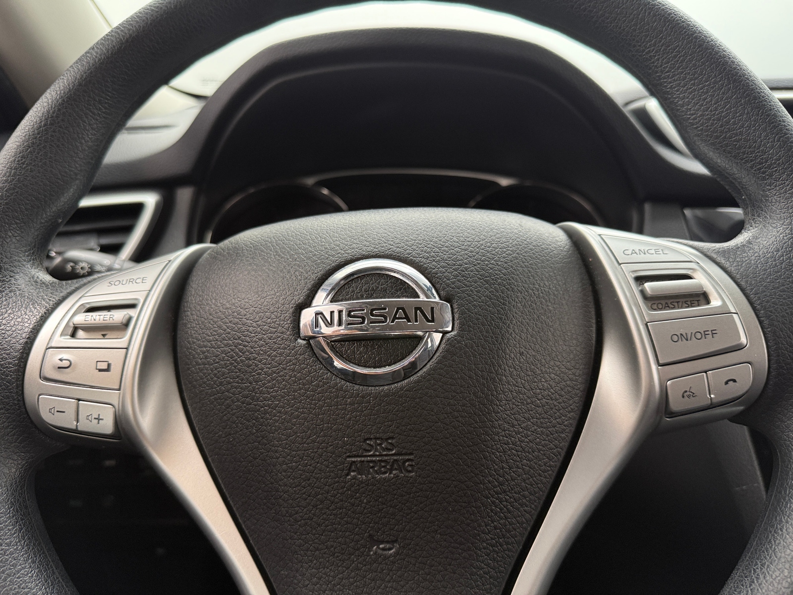 Thumbnail: 2015 Nissan Rogue - 5