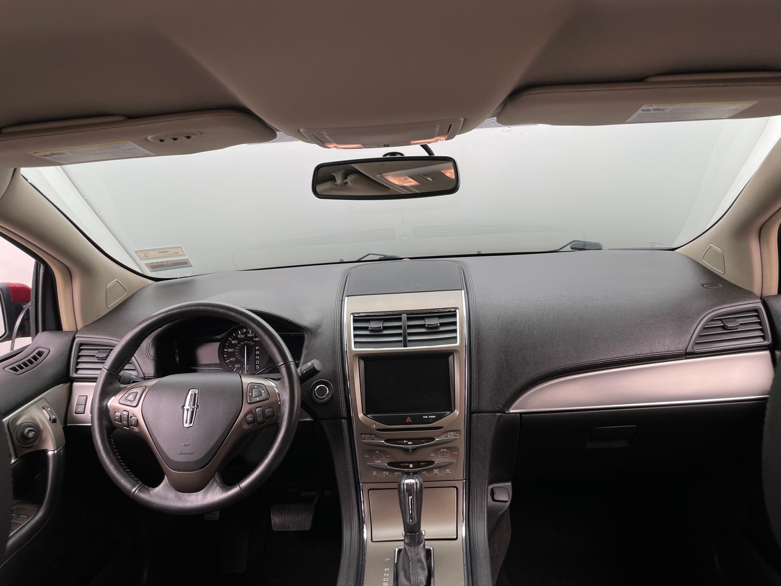Thumbnail: 2015 Lincoln MKX - 2