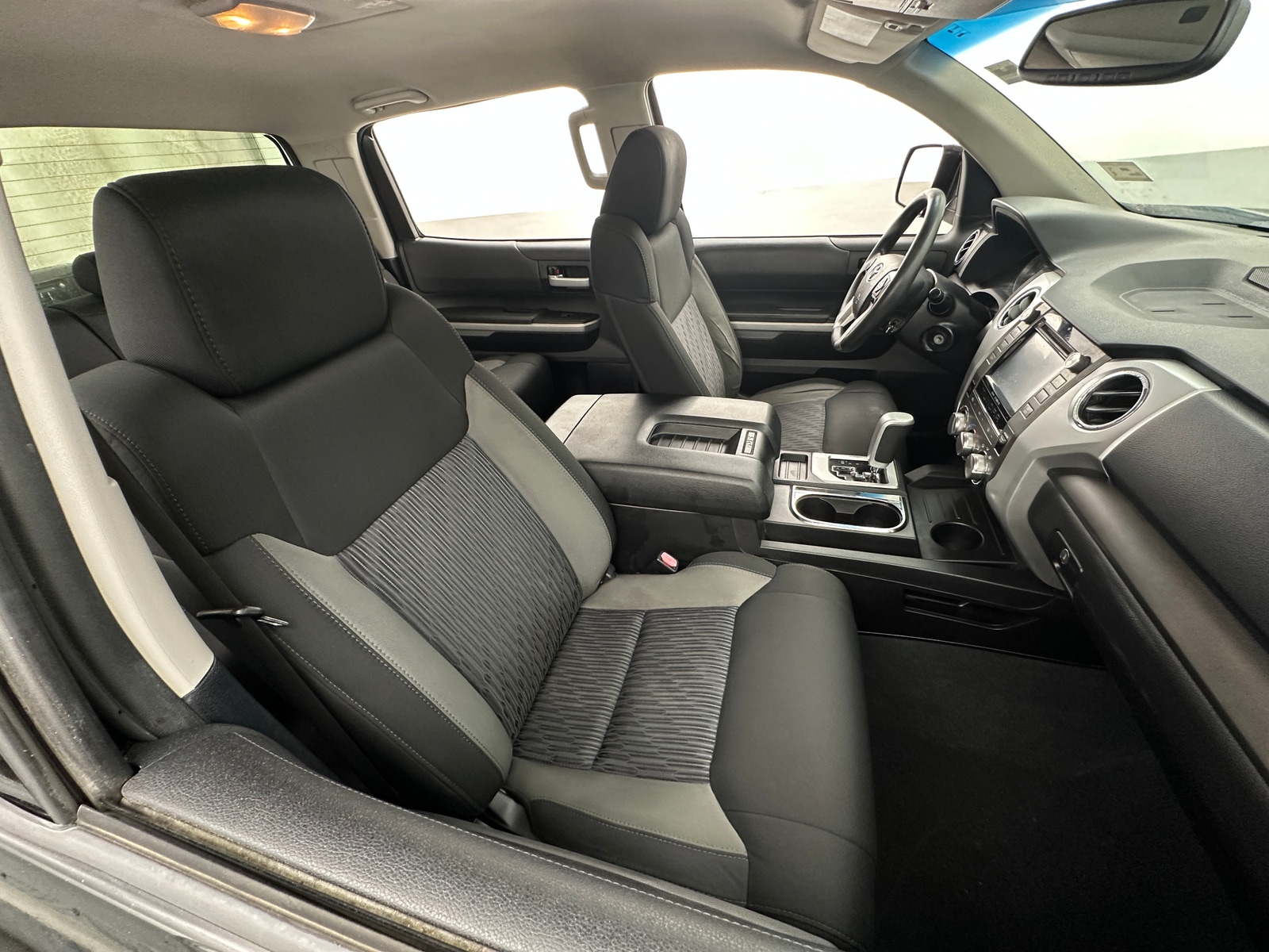 Thumbnail: 2015 Toyota Tundra - 2