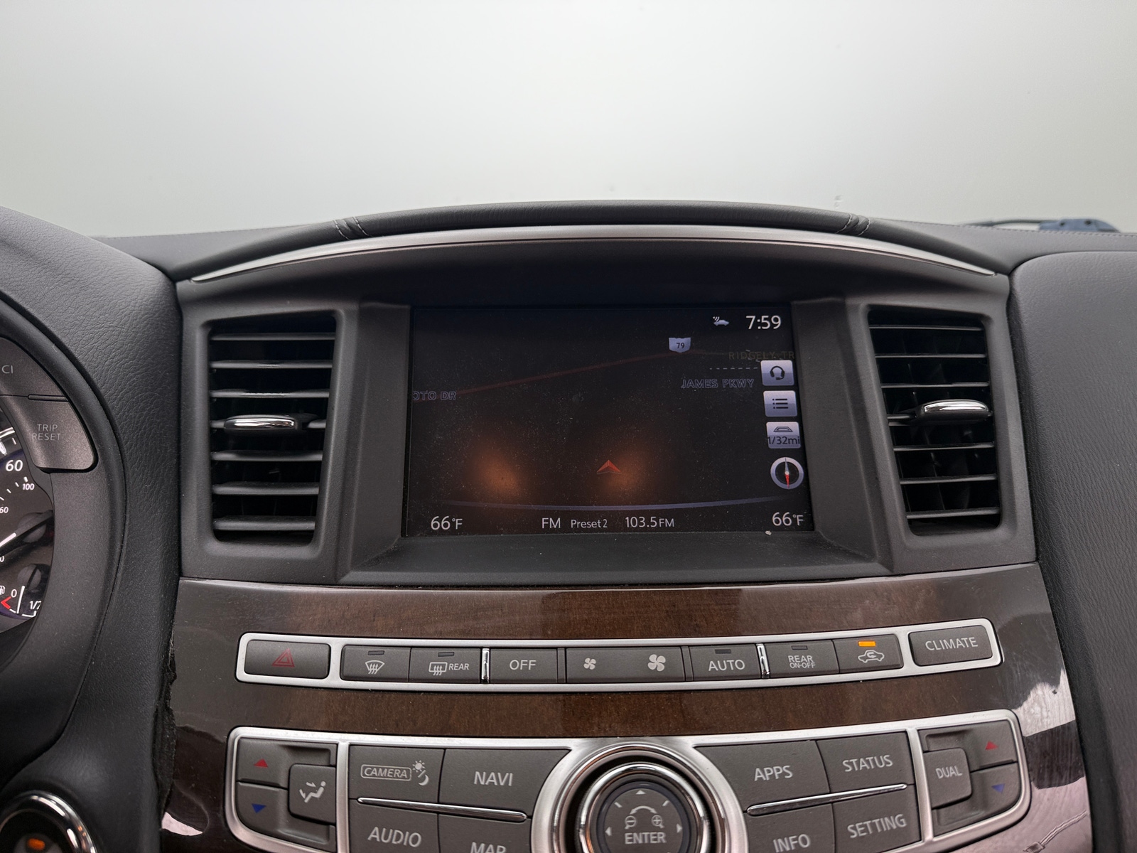 Thumbnail: 2018 INFINITI QX60 - 3