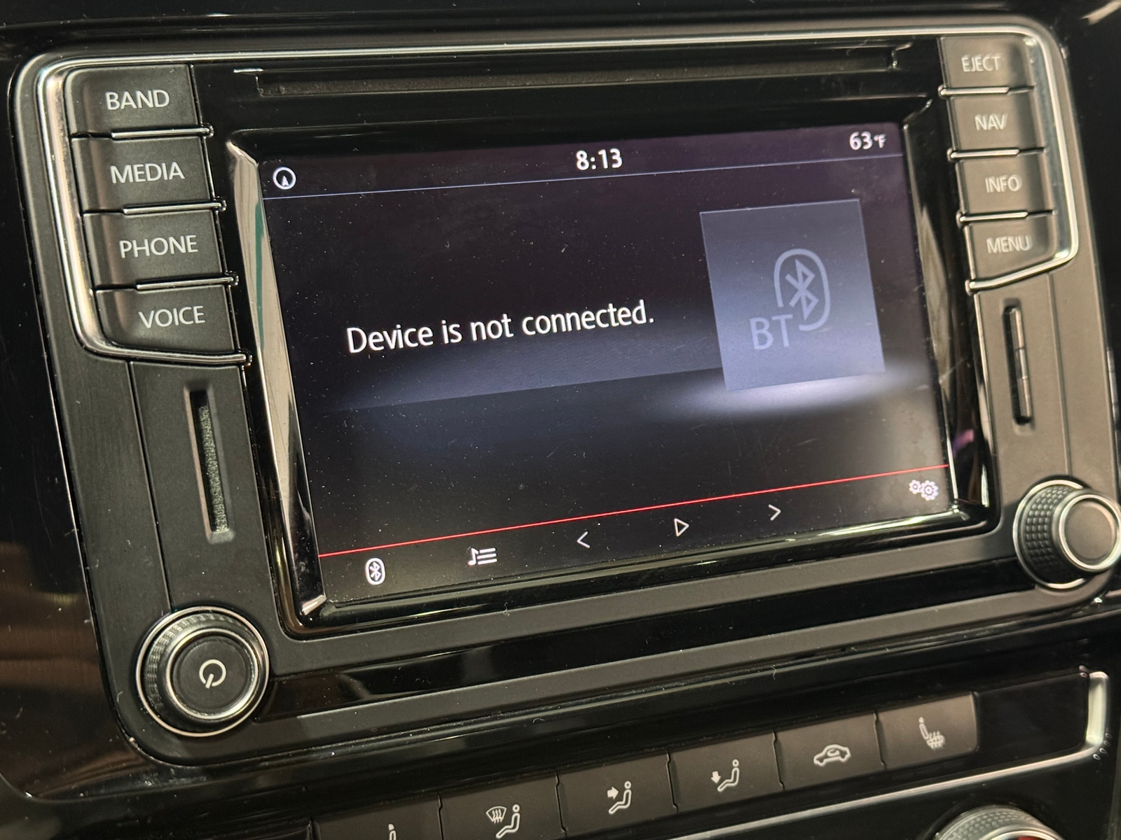 Thumbnail: 2017 Volkswagen Jetta - 3