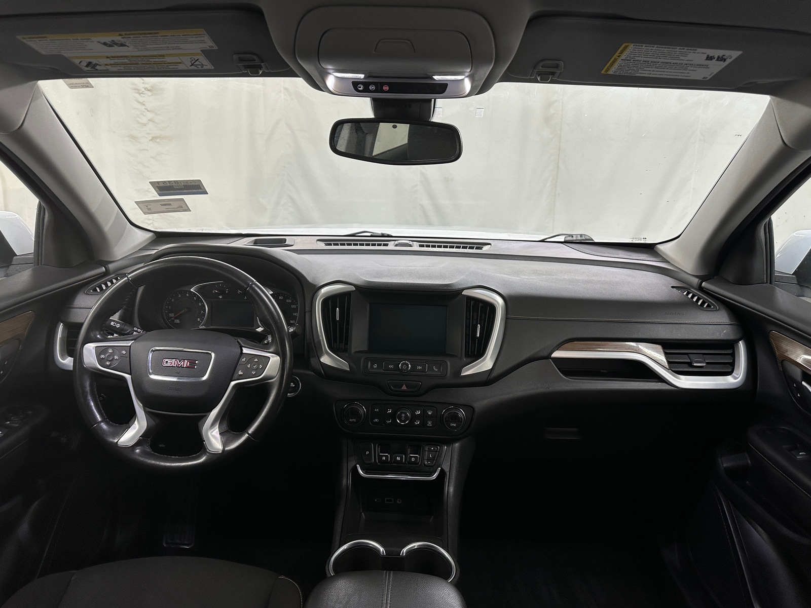 Thumbnail: 2020 GMC Terrain - 3