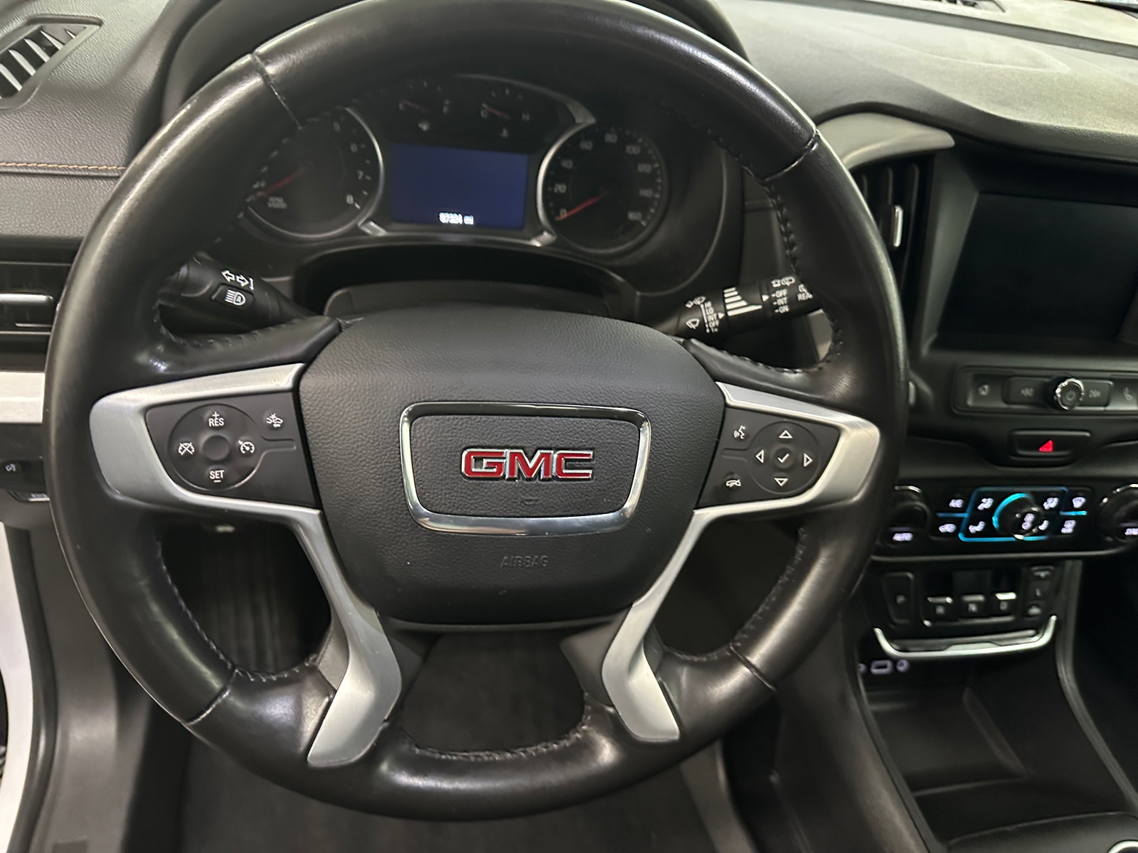 Thumbnail: 2020 GMC Terrain - 5