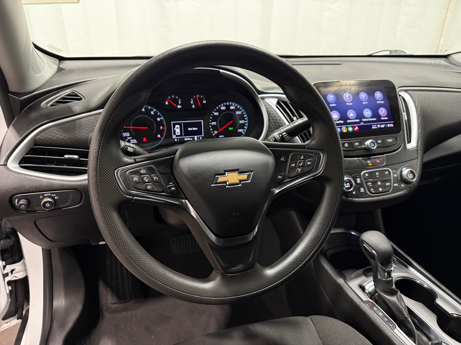 Thumbnail: 2023 Chevrolet Malibu - 5