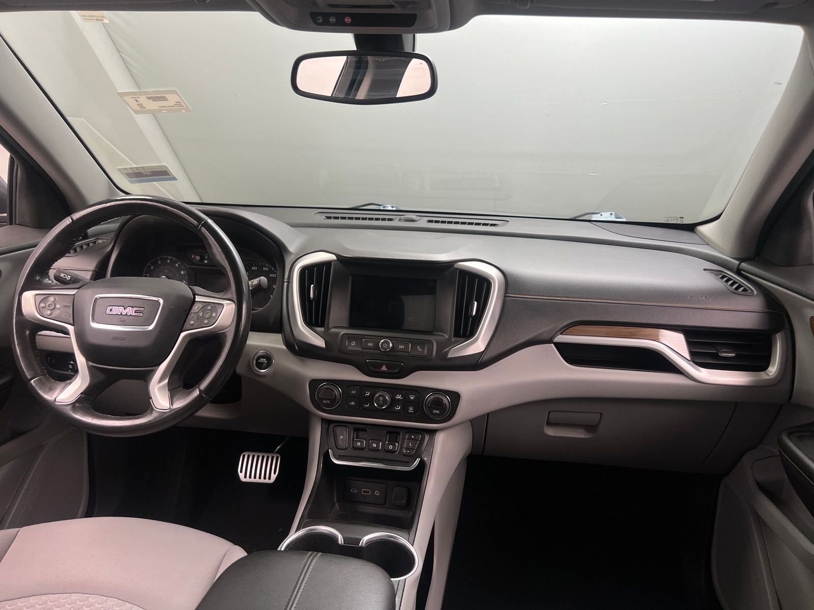 Thumbnail: 2018 GMC Terrain - 3