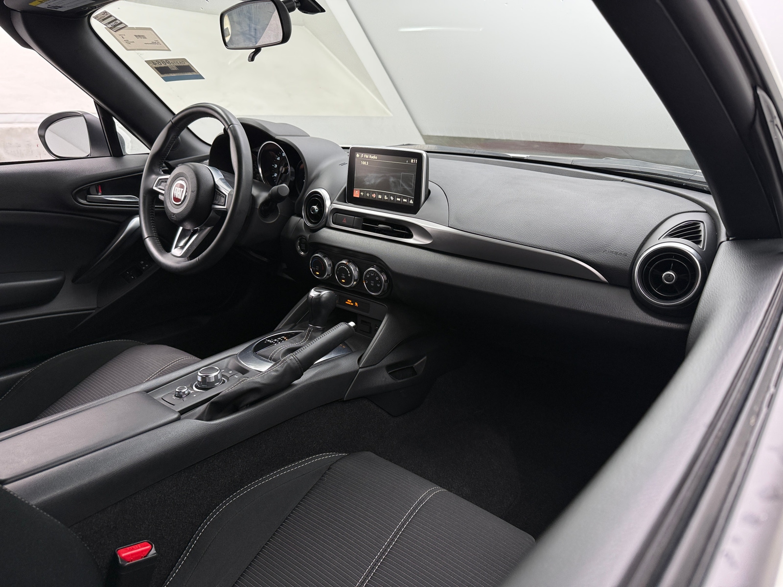 Thumbnail: 2017 Fiat 124 Spider - 3