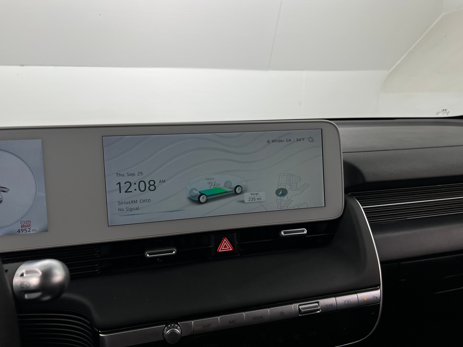 Thumbnail: 2024 Hyundai Ioniq 5 - 4