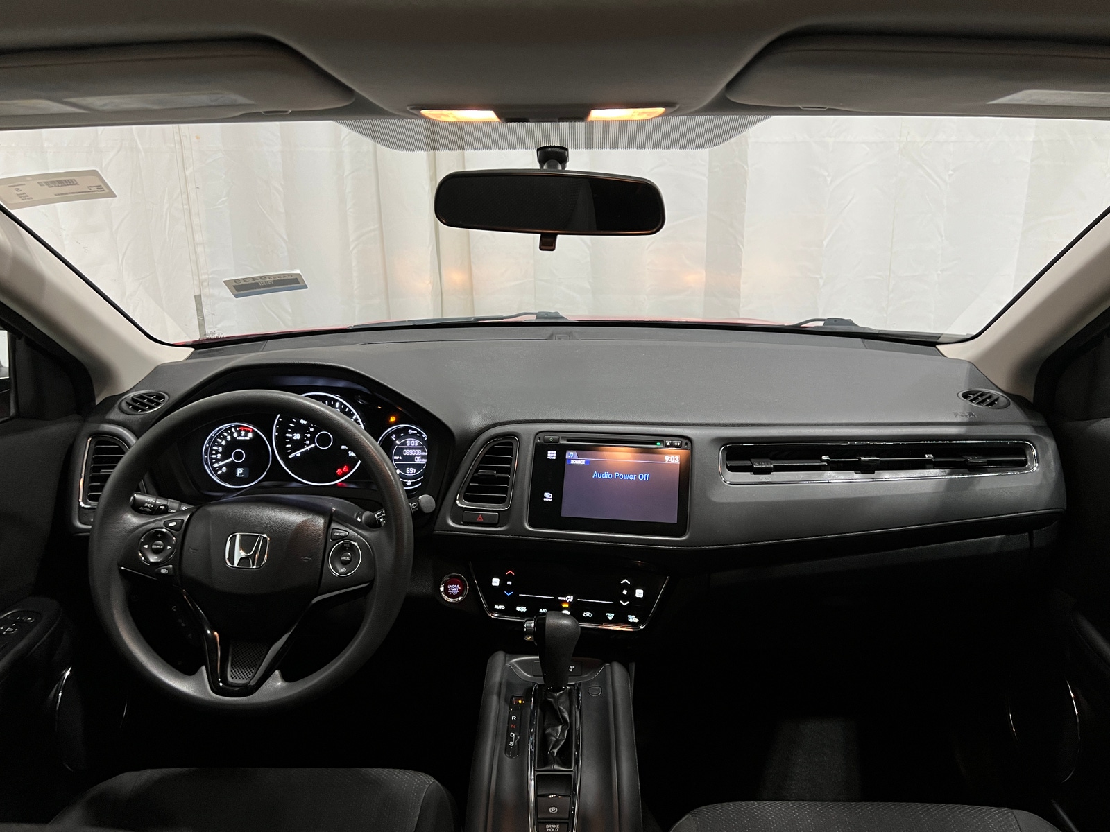 Thumbnail: 2016 Honda HR-V - 3