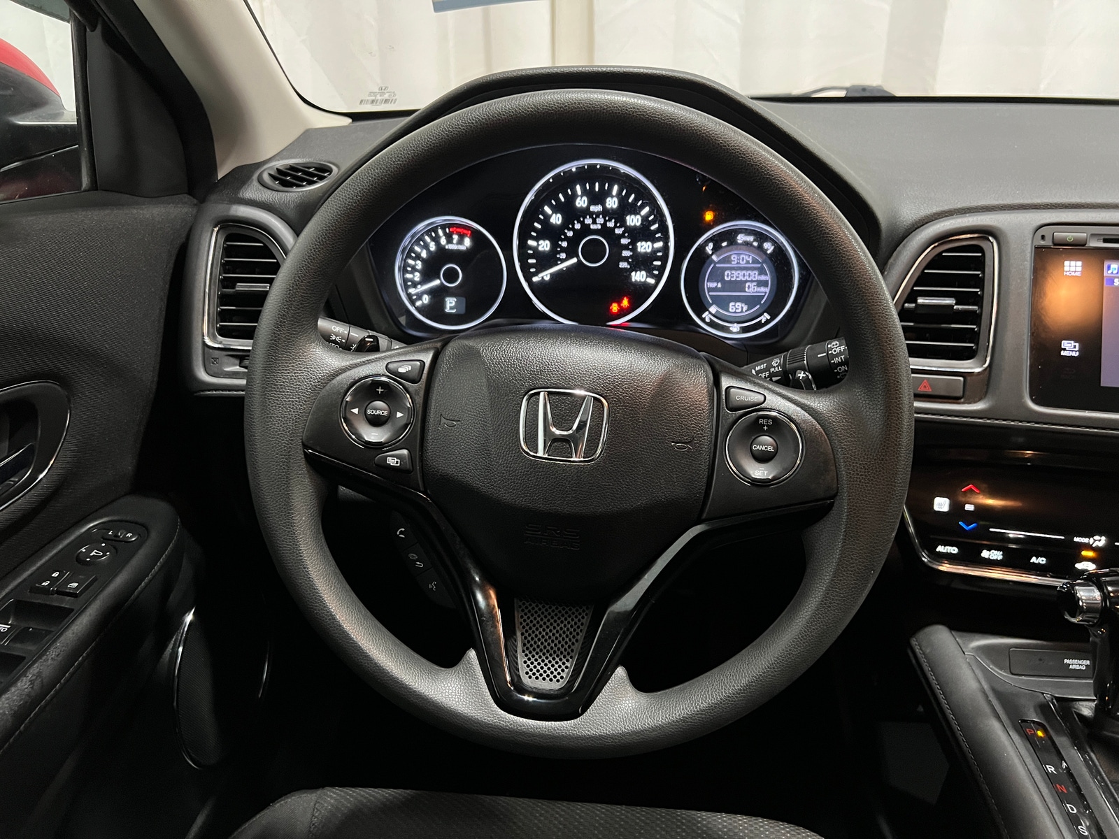 Thumbnail: 2016 Honda HR-V - 5