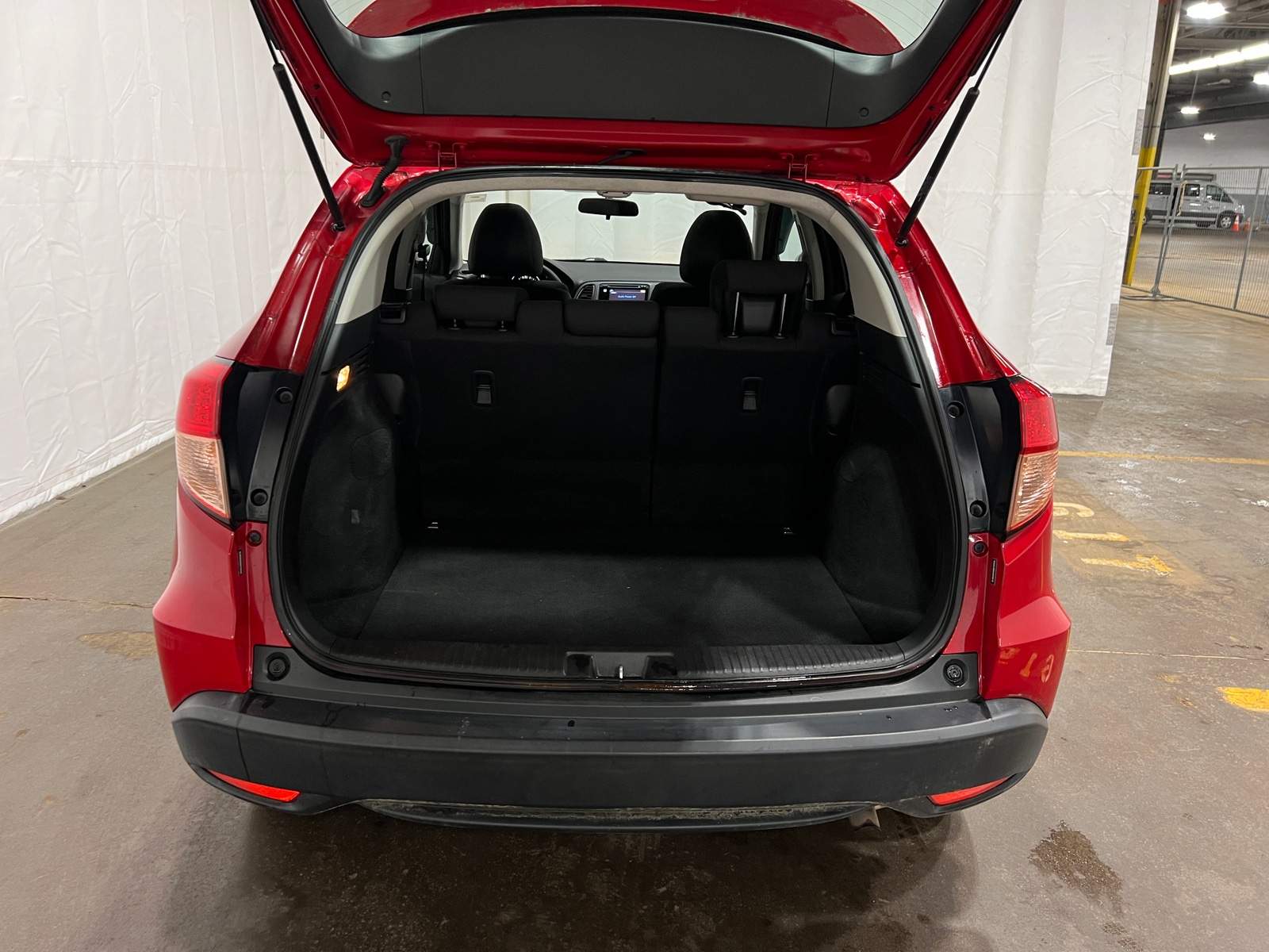 Thumbnail: 2016 Honda HR-V - 7