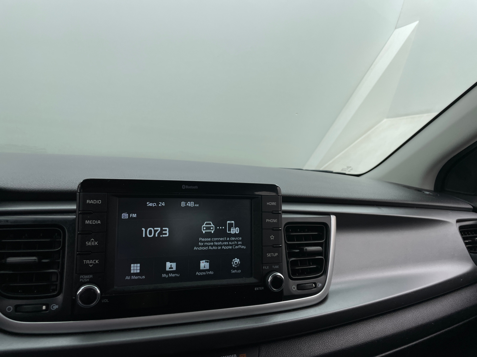 Thumbnail: 2019 Kia Rio - 4