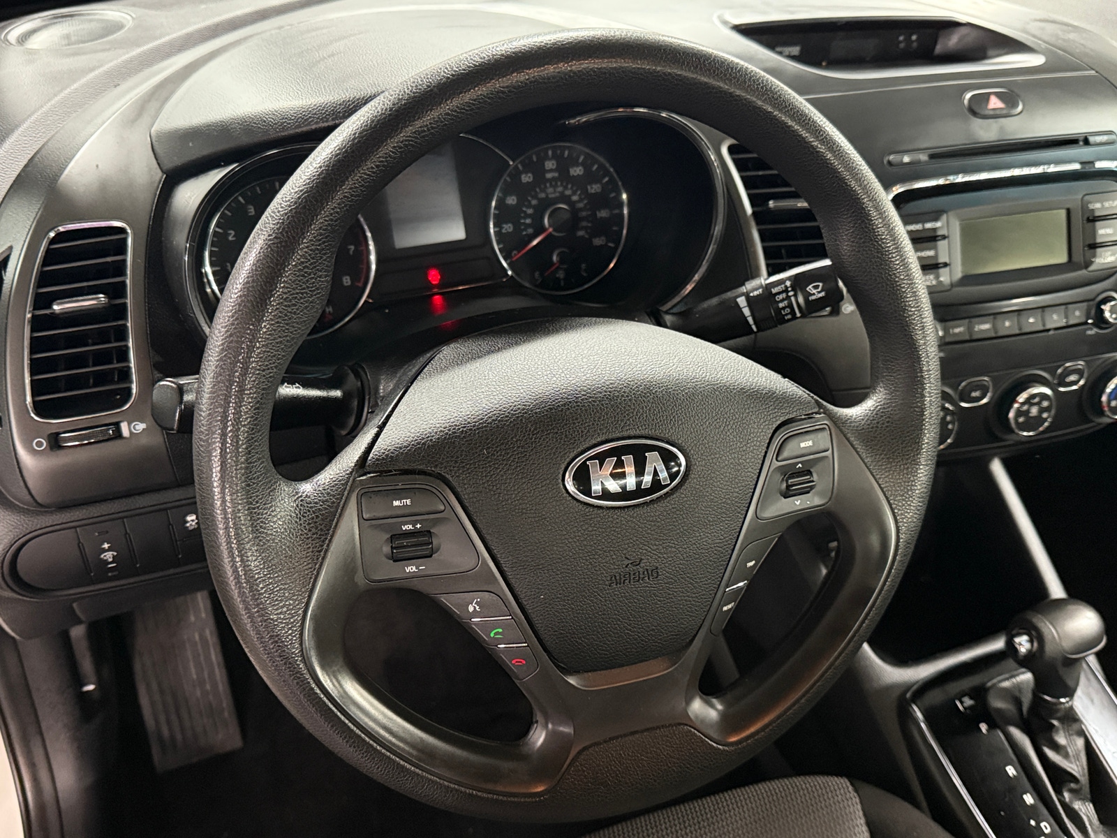 Thumbnail: 2017 Kia Forte - 5
