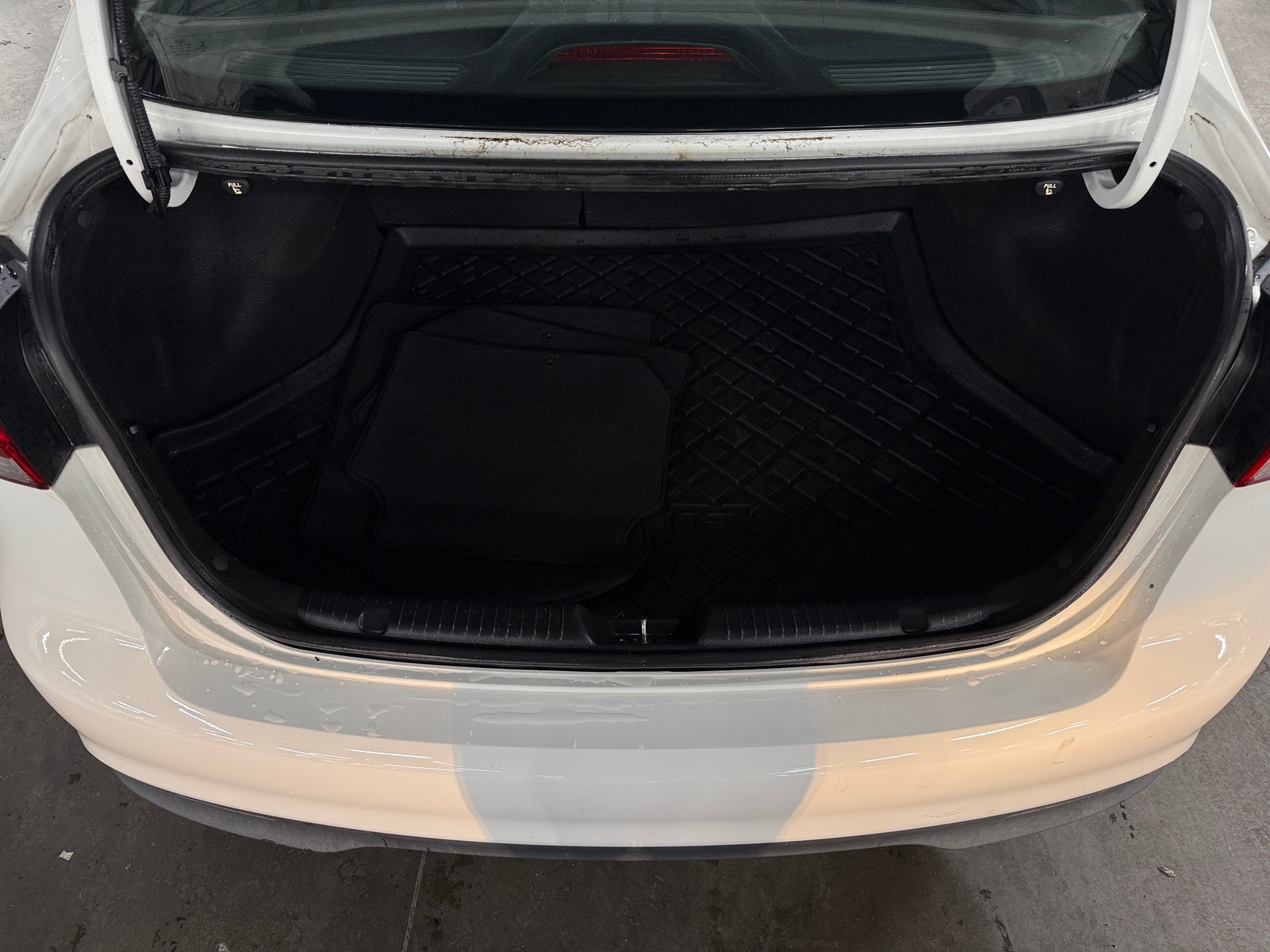 Thumbnail: 2017 Kia Forte - 7