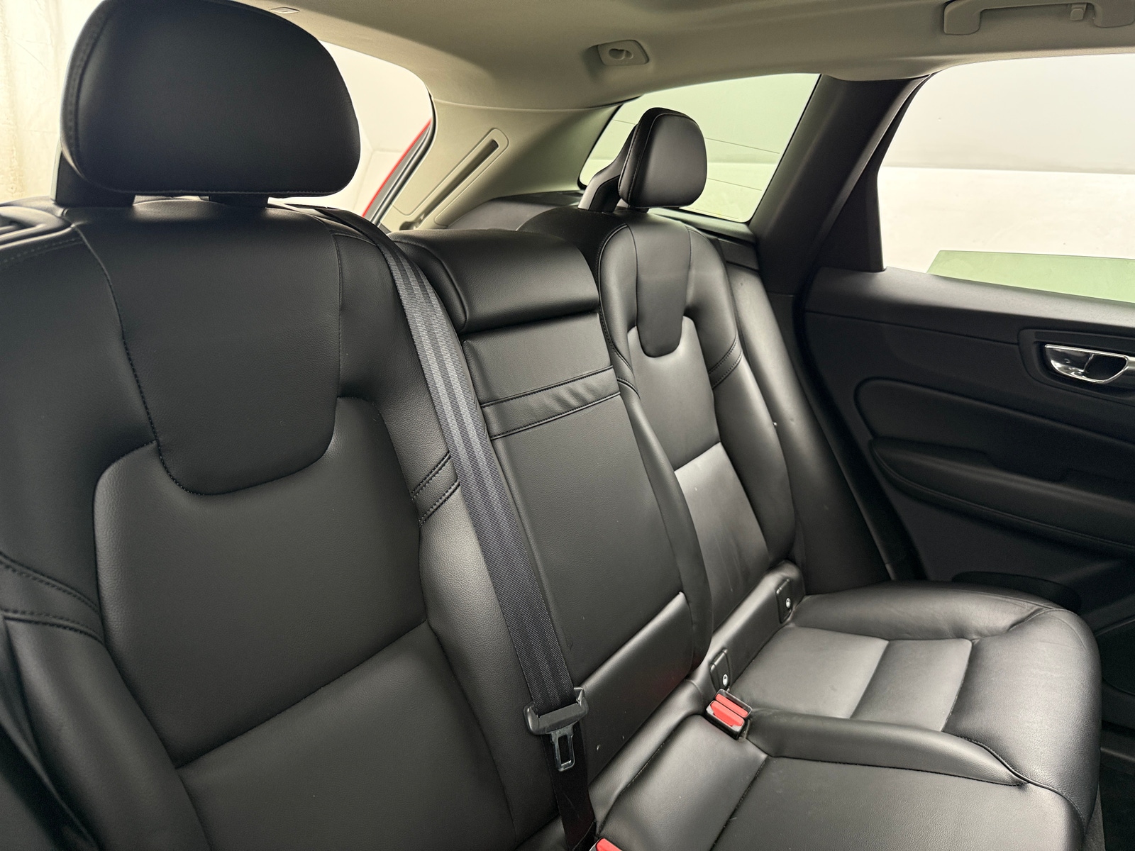 Thumbnail: 2019 Volvo XC60 - 5
