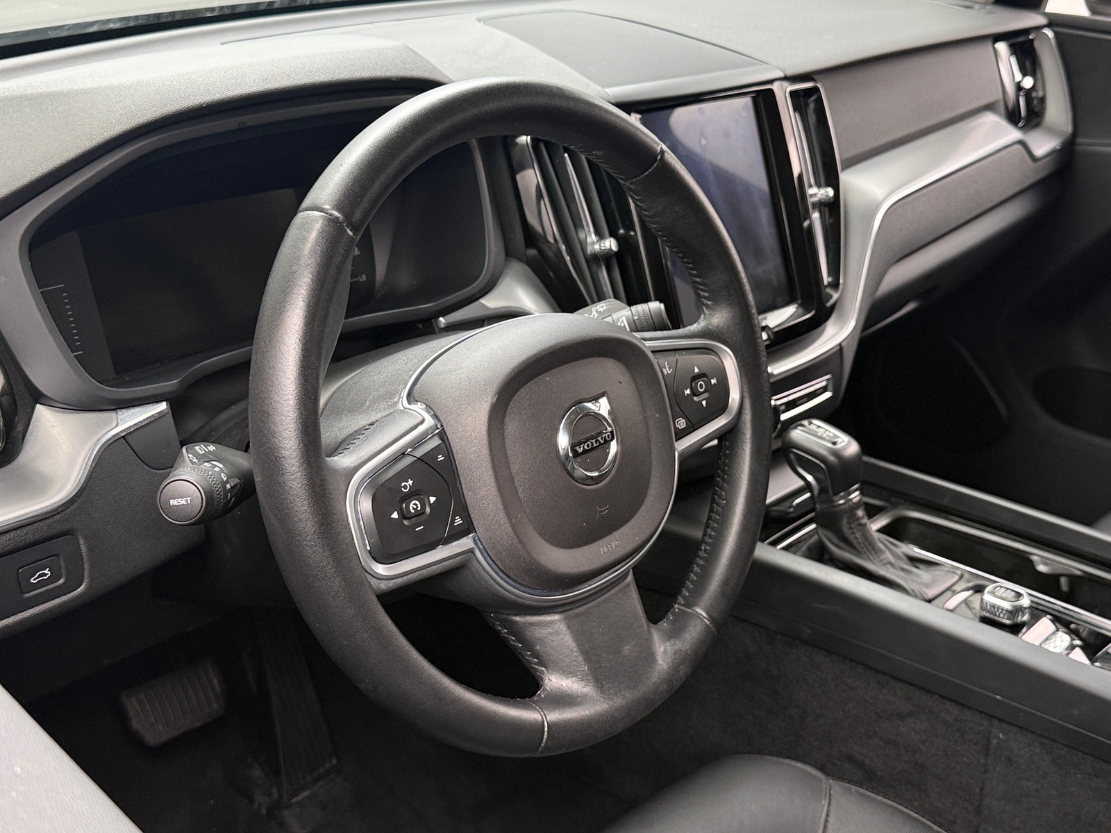 Thumbnail: 2019 Volvo XC60 - 4