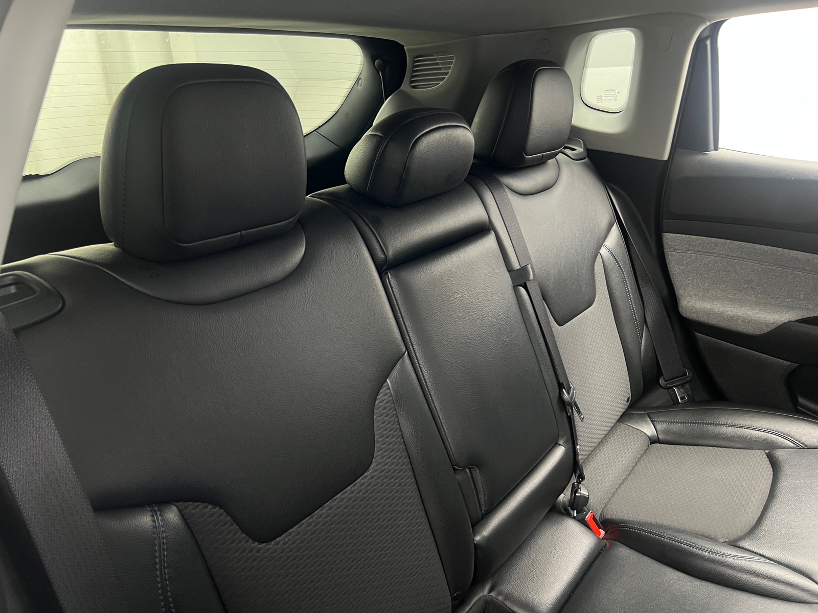 Thumbnail: 2022 Jeep Compass - 6