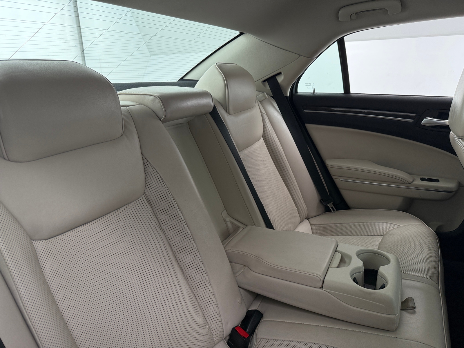 Thumbnail: 2018 Chrysler 300 - 5