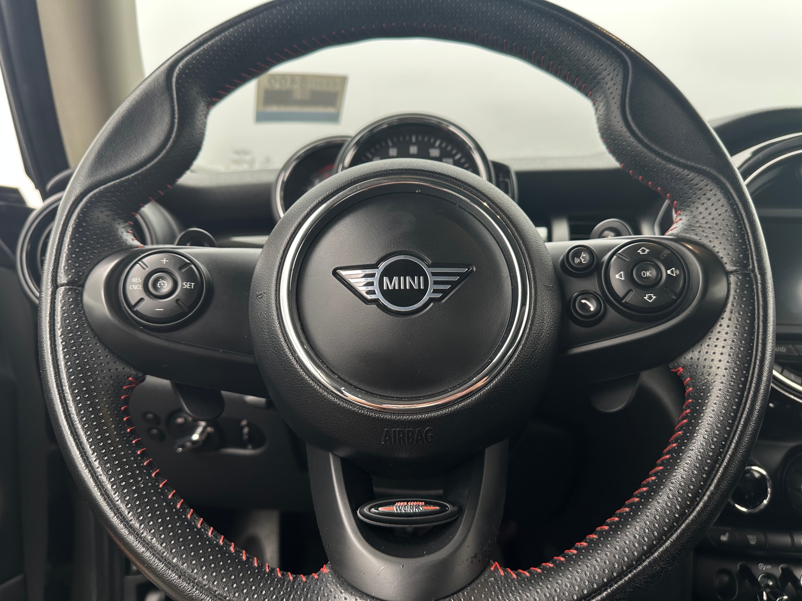 Thumbnail: 2019 MINI Cooper Hardtop - 4