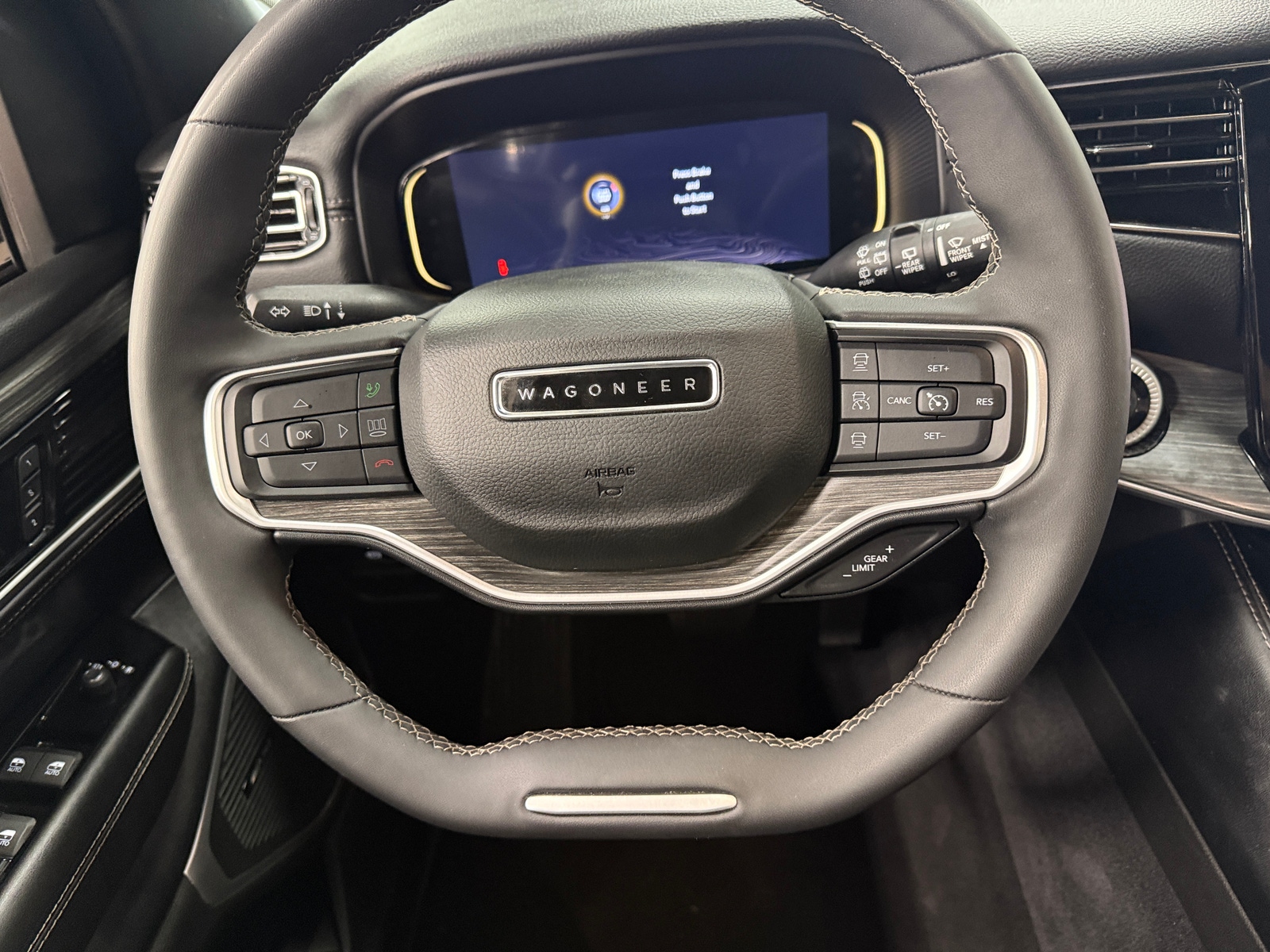 Thumbnail: 2024 Jeep Wagoneer - 4