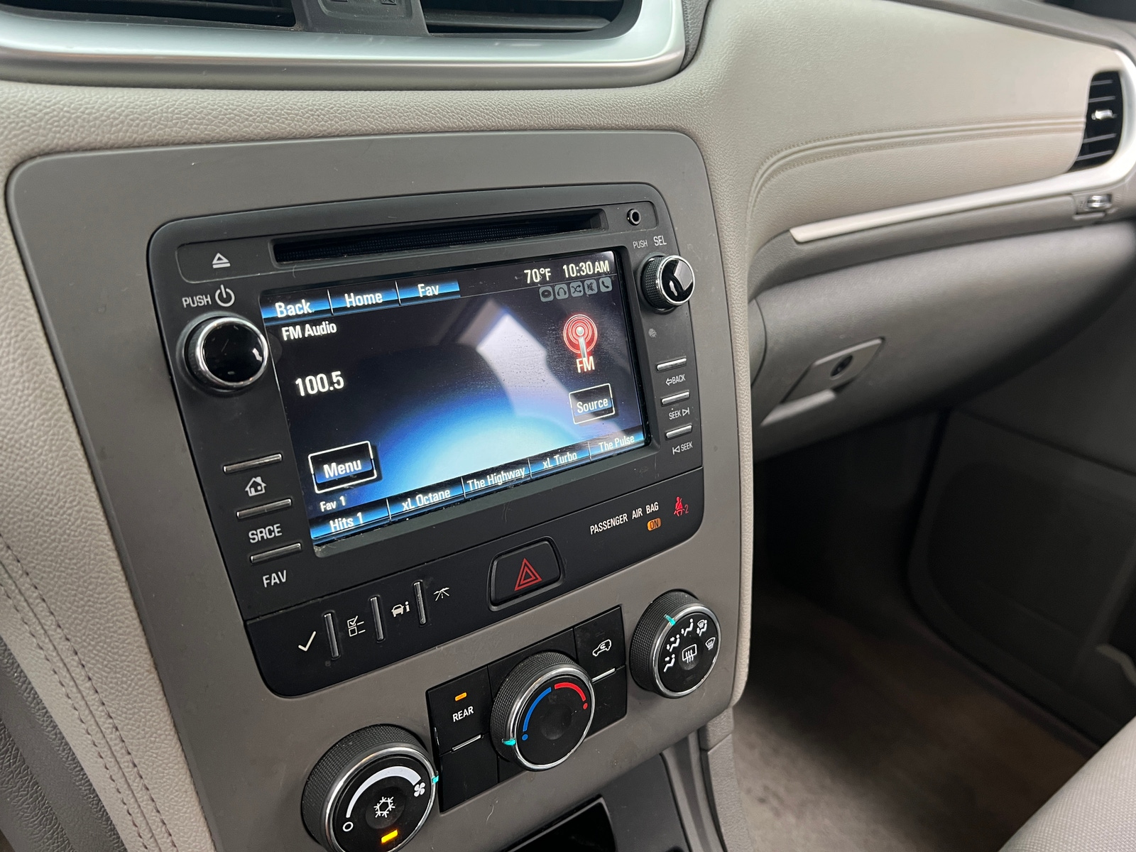 Thumbnail: 2017 Chevrolet Traverse - 4
