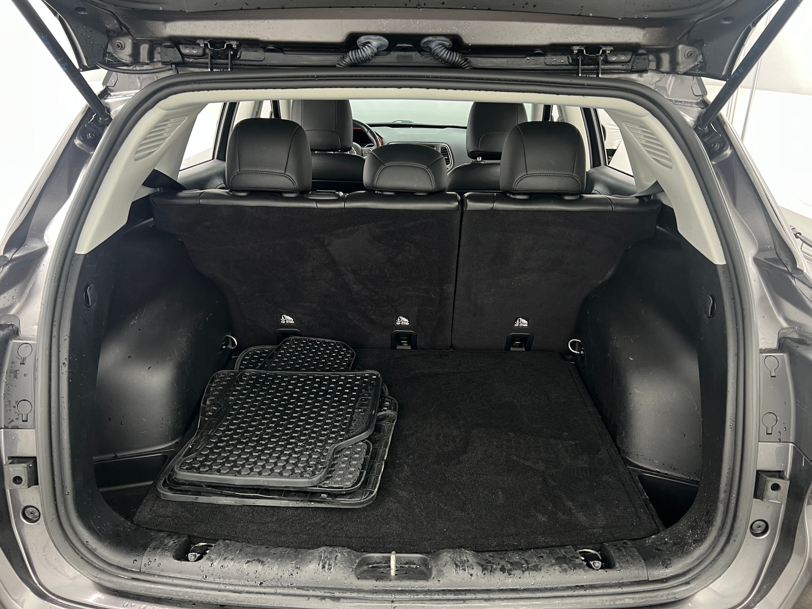 Thumbnail: 2020 Jeep Compass - 6