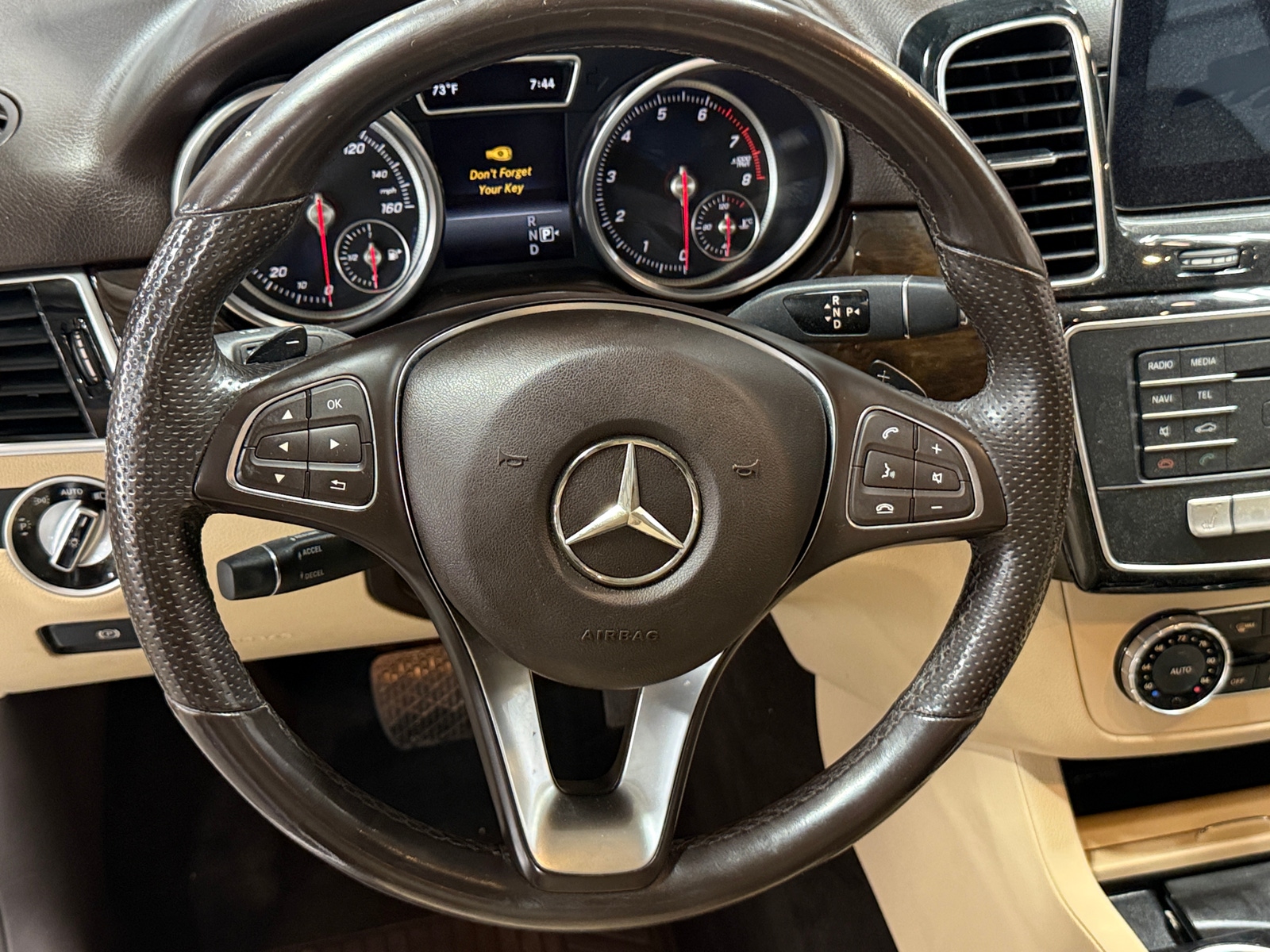 Thumbnail: 2016 Mercedes-Benz GLE - 4