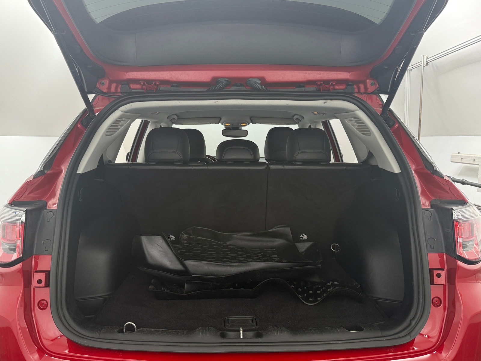 Thumbnail: 2021 Jeep Compass - 6