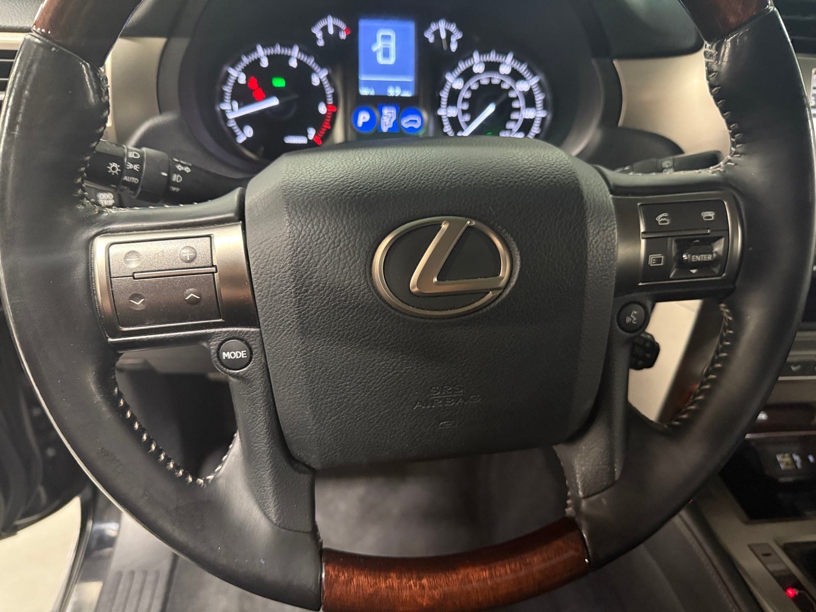 Thumbnail: 2017 Lexus GX - 4