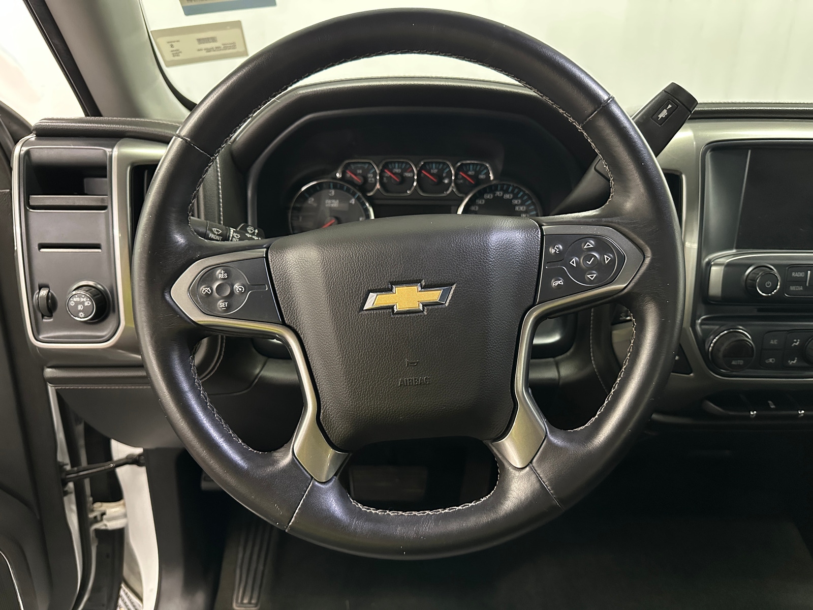 Thumbnail: 2018 Chevrolet Silverado 1500 - 4