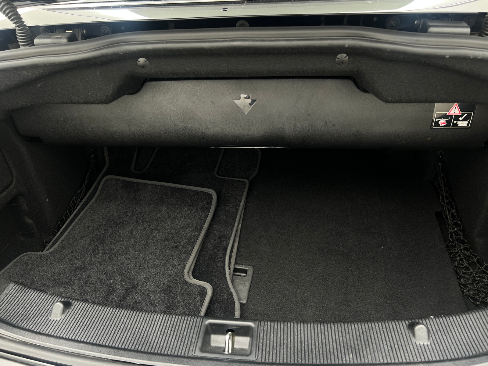 Thumbnail: 2014 Mercedes-Benz E-Class - 6