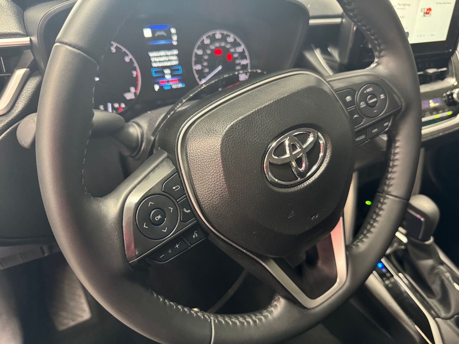 Thumbnail: 2025 Toyota Corolla Cross - 5